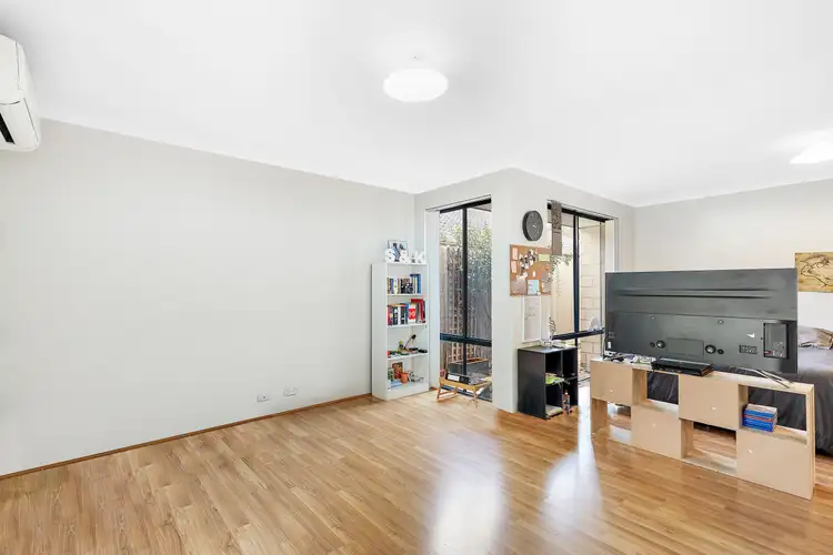 Sixth view of Homely villa listing, 6/309 Railway Avenue, Armadale WA 6112