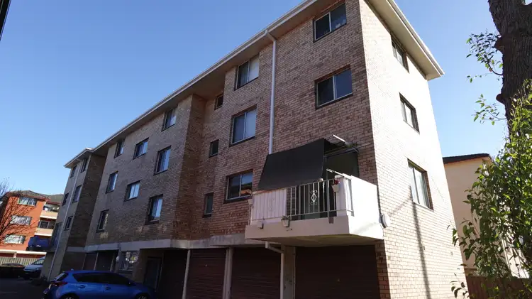2/17 Hart Street, Warwick Farm NSW 2170