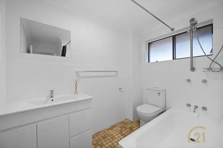 Sixth view of Homely unit listing, 11/118 Wattle Avenue, Carramar NSW 2163