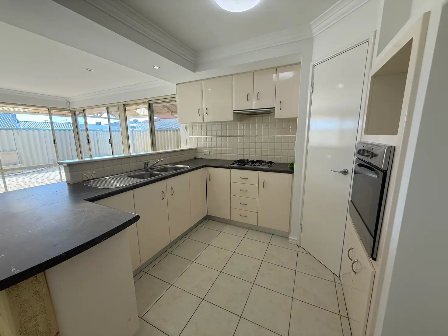 Main view of Homely house listing, 10/5 Sainte Maxime Avenue, Port Kennedy WA 6172