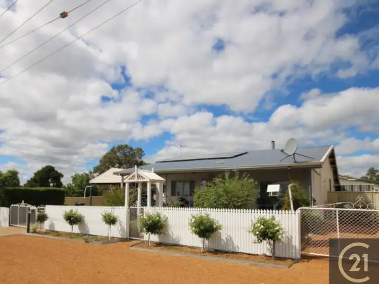 29 Venn Street West, Collie WA 6225