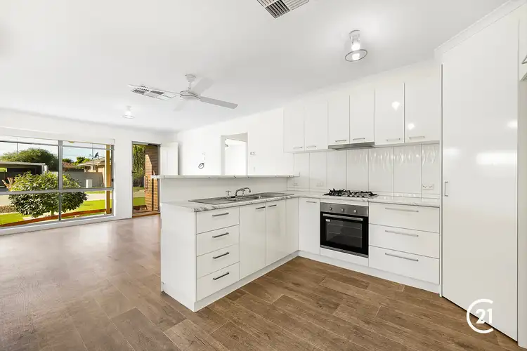 Sixth view of Homely unit listing, 2/92 Service Street, Echuca VIC 3564