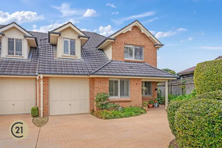 2/17 Folkestone Place