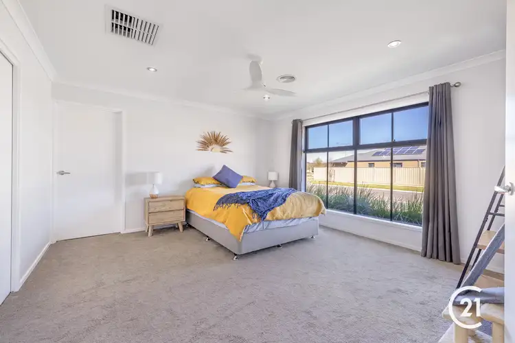 Fifth view of Homely house listing, 4 Lincoln Crescent, Echuca VIC 3564