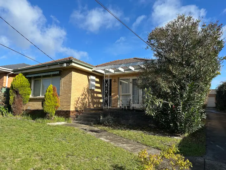 Main view of Homely house listing, 1/9 Scotsburn Avenue, Oakleigh South VIC 3167