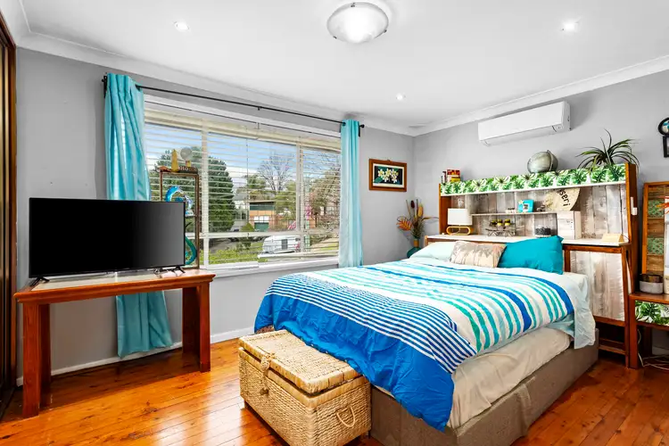 Fifth view of Homely house listing, 9 Reiby Place, Bradbury NSW 2560