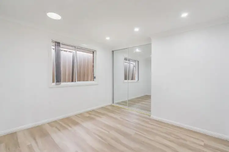 Fifth view of Homely house listing, 4a Kelso Close, Bonnyrigg Heights NSW 2177