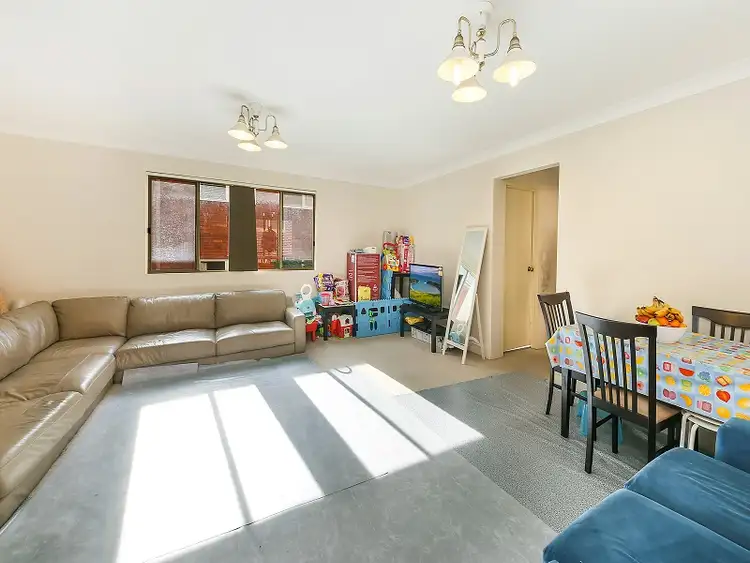 2/59 The Avenue, Hurstville NSW 2220