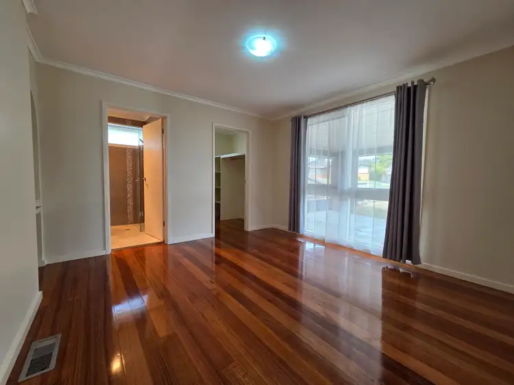 Fifth view of Homely house listing, 18 Walton Heath Crescent, Mount Waverley VIC 3149
