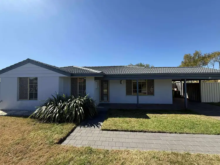 21 Jamaican Road, Waikiki WA 6169
