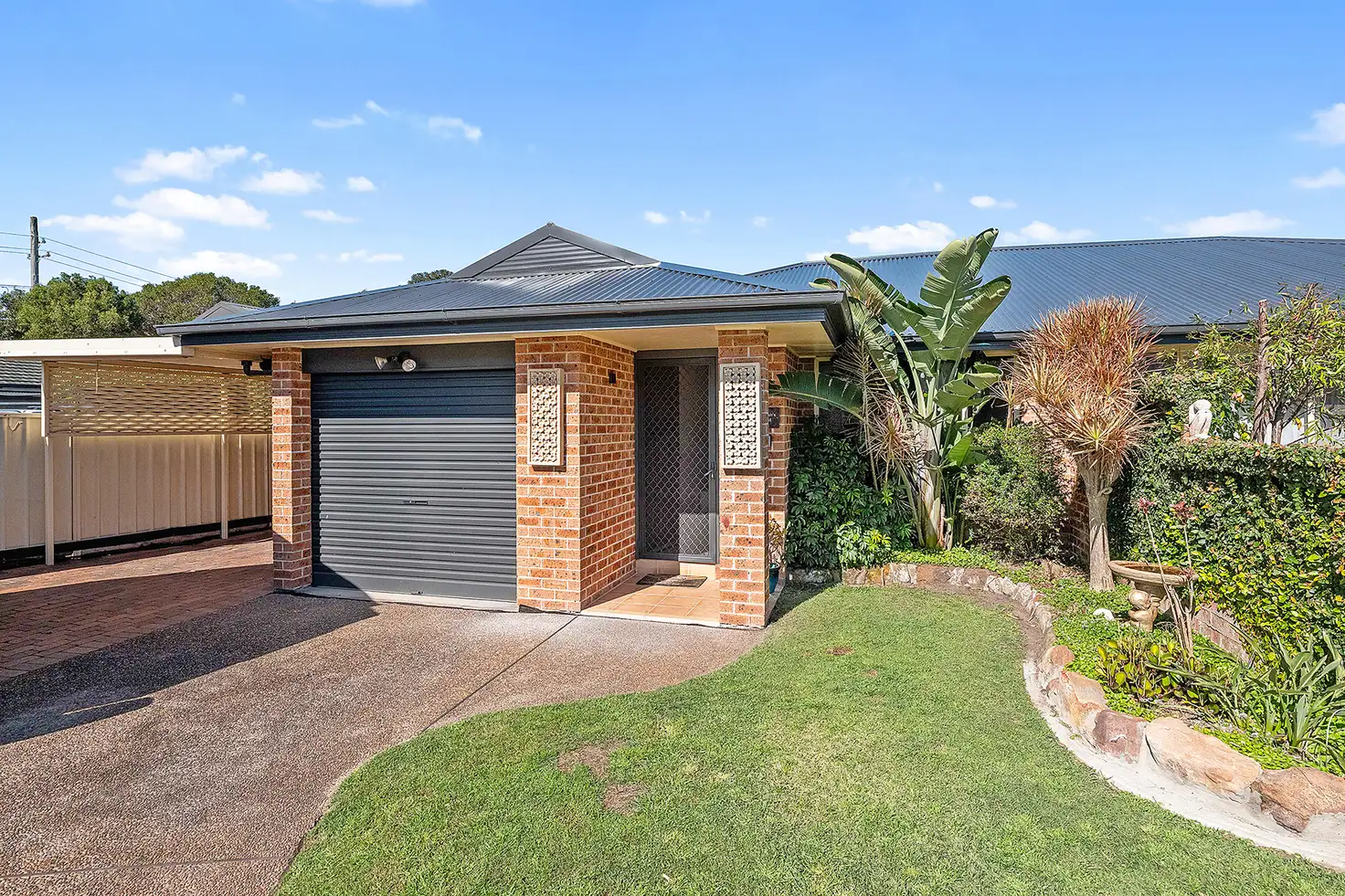 Main view of Homely villa listing, 2/16 Anacla Close, Pelican NSW 2281