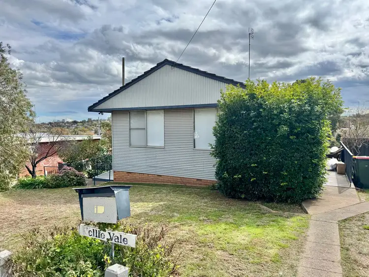 10 Bushman Street, Parkes NSW 2870