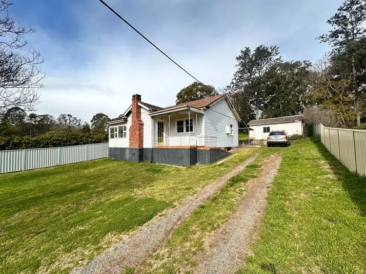25 Coull Street, Picton NSW 2571