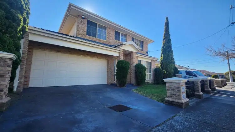2/61 Stud Road, Dandenong North VIC 3175