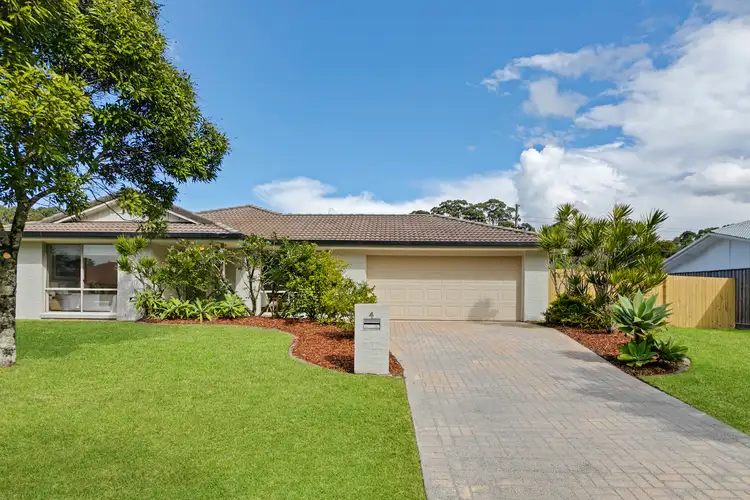 4 Oakdale Drive