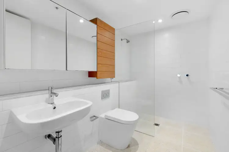 Fifth view of Homely apartment listing, 210/200-220 Pacific Highway, Crows Nest NSW 2065