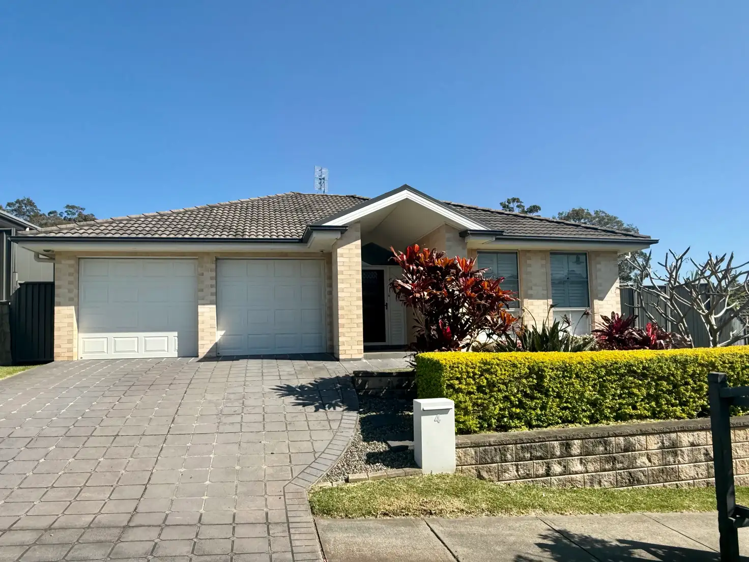 Main view of Homely house listing, 4 Discovery Drive, Fletcher NSW 2287