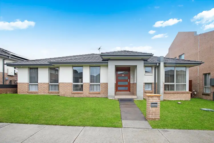 26 Broadbent Avenue, Middleton Grange NSW 2171