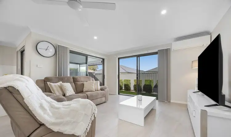 Fourth view of Homely semi-detached listing, 22 Santa Fe Close, Cameron Park NSW 2285