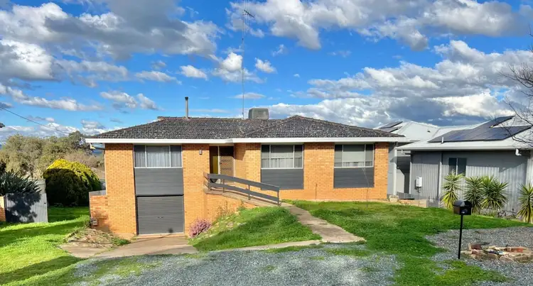11 Lorking Street, Parkes NSW 2870