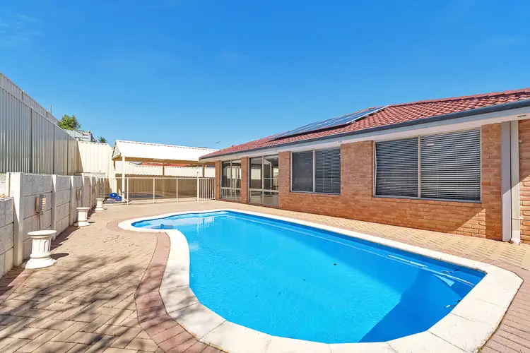 4 Falkland Way, Kinross WA 6028