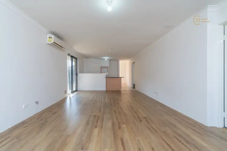 Fourth view of Homely villa listing, 2/9 Bickley Road, Cannington WA 6107