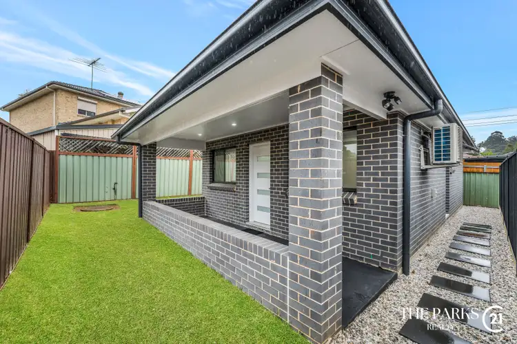 6a Bossley Road, Bossley Park NSW 2176
