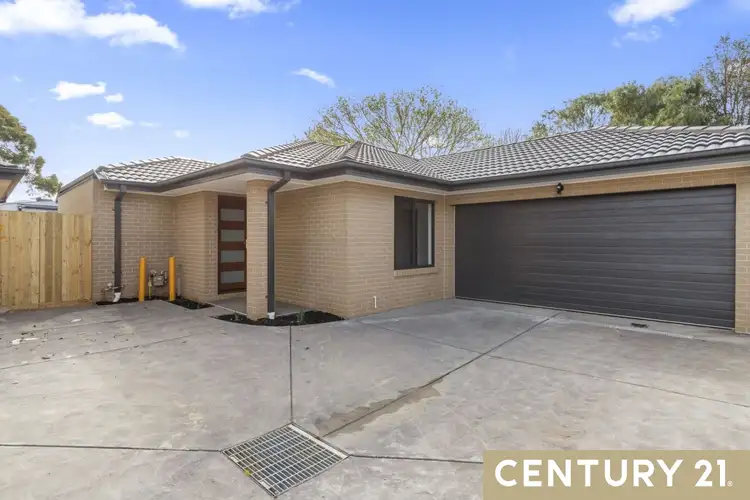 3/6 Thomas Street, Pakenham VIC 3810