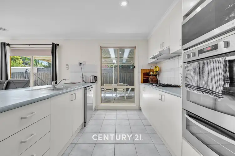 Fourth view of Homely house listing, 6 Regent Close, Berwick VIC 3806