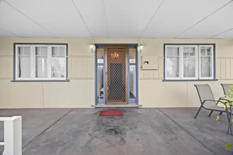32 Roberts Street, Collie WA 6225