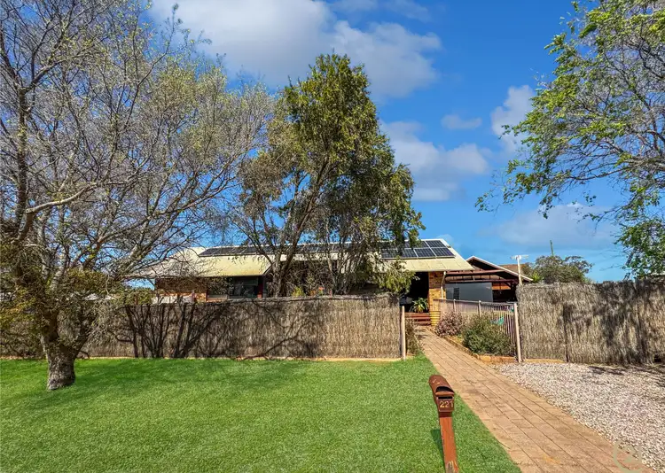 221 Farnell Street, Forbes NSW 2871