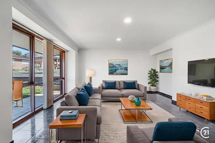 4 Moffitt Crescent, Edensor Park NSW 2176
