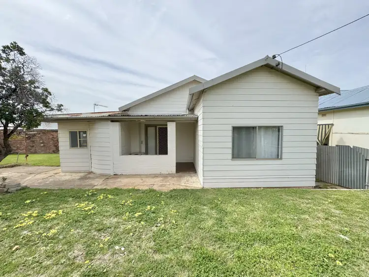 23 Jones Street, Parkes NSW 2870
