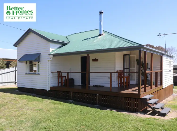 8 Sanderson Road, Glen Aplin QLD 4381