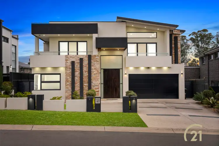 37 San Cristobal Drive, Green Valley NSW 2168