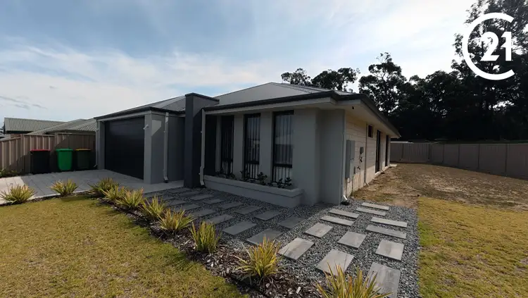 16 Willcock Loop, Dalyellup WA 6230