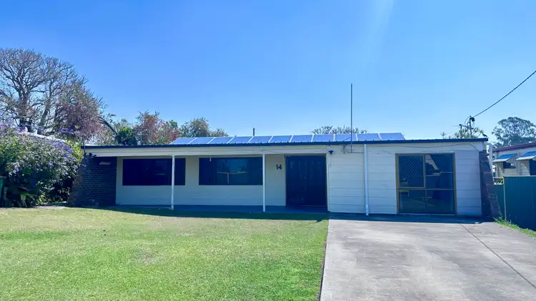 14 Pine Street, Hillcrest QLD 4118