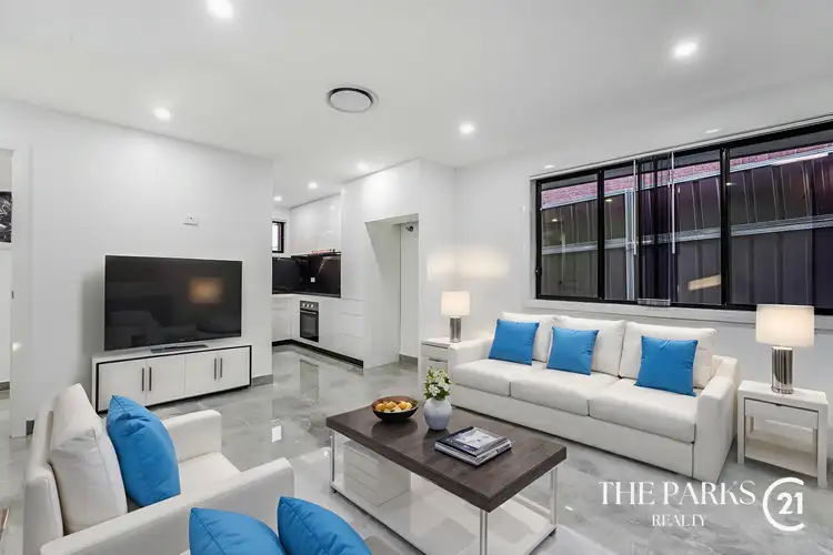 8a Moonbi Close, Greenfield Park NSW 2176