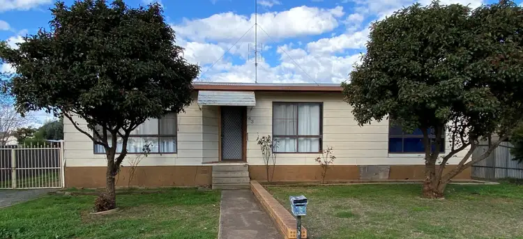 43 Forbes Road, Parkes NSW 2870