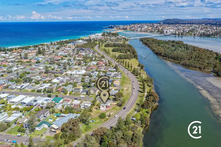 2 Bondi Road, The Entrance North NSW 2261