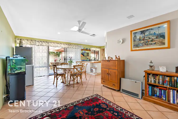 Seventh view of Homely house listing, 2 Dorigo Place, Gosnells WA 6110