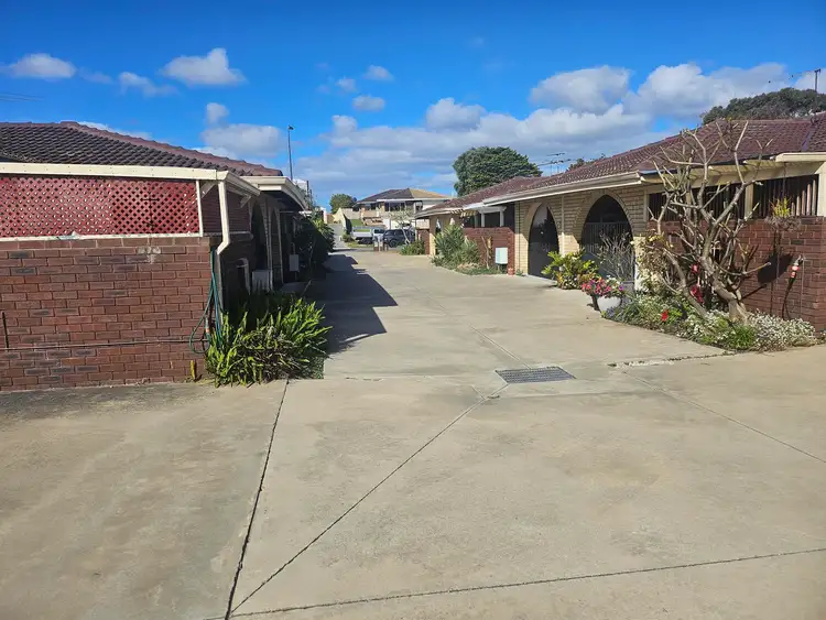 6/105 Safety Bay Road, Shoalwater WA 6169