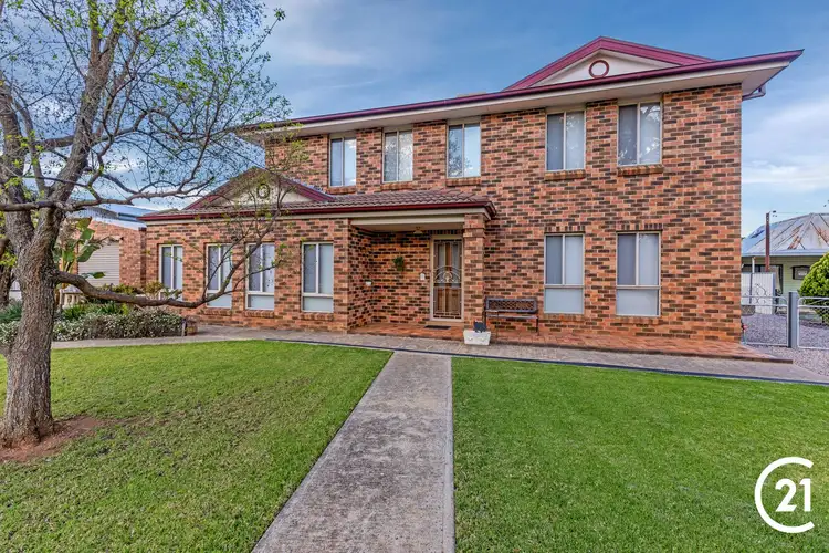 45 South Gloucester Street, Forbes NSW 2871