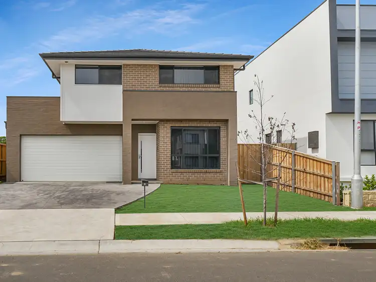 6 Rosemount Drv, Catherine Field NSW 2557