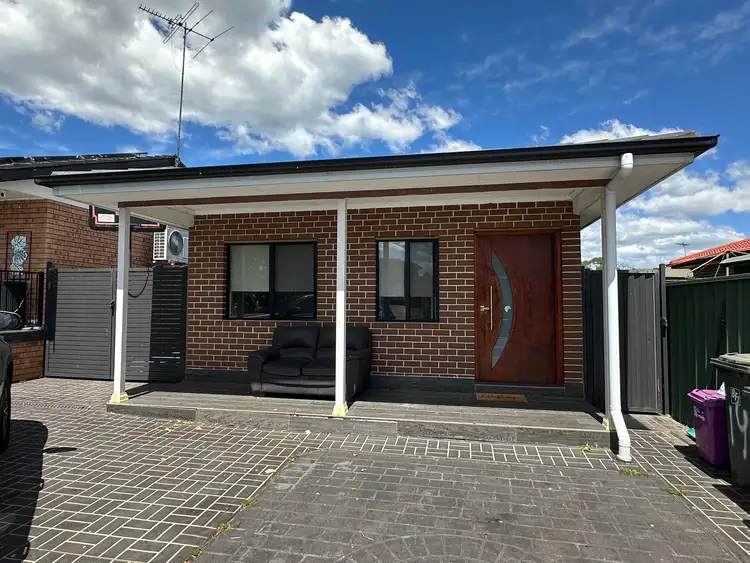 14a Ohlfsen Road, Minto NSW 2566