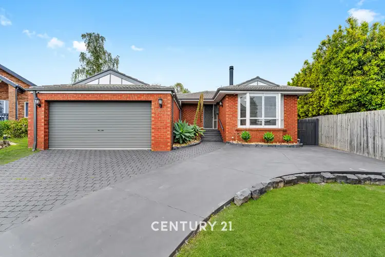 5 Bayliss Court, Berwick VIC 3806