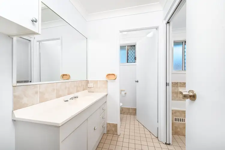 Fifth view of Homely house listing, 2B Whitehaven Drive, Lakelands NSW 2282