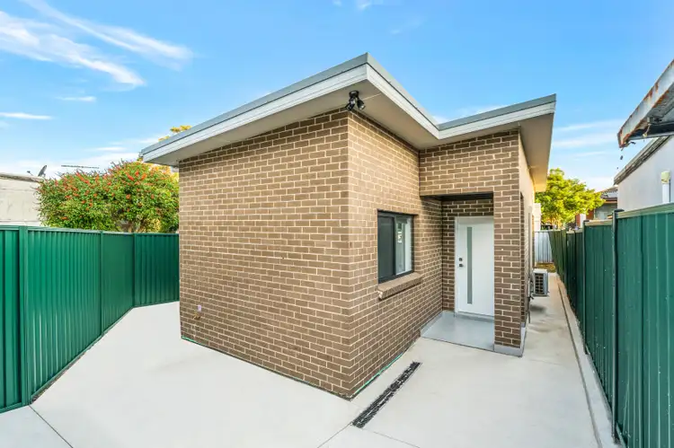 15a Brentwood Street, Fairfield West NSW 2165