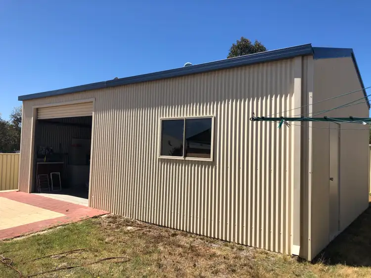 17 Wellington Boulevard, Collie WA 6225