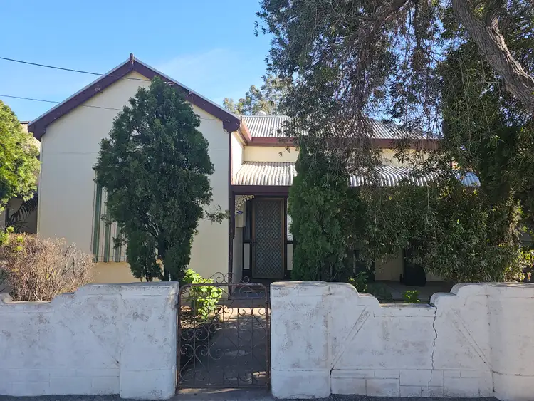 8 Marriett Street, Port Pirie SA 5540